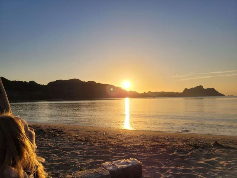 Woodstock Beach Camp Xuan Dam ภายนอก รูปภาพ