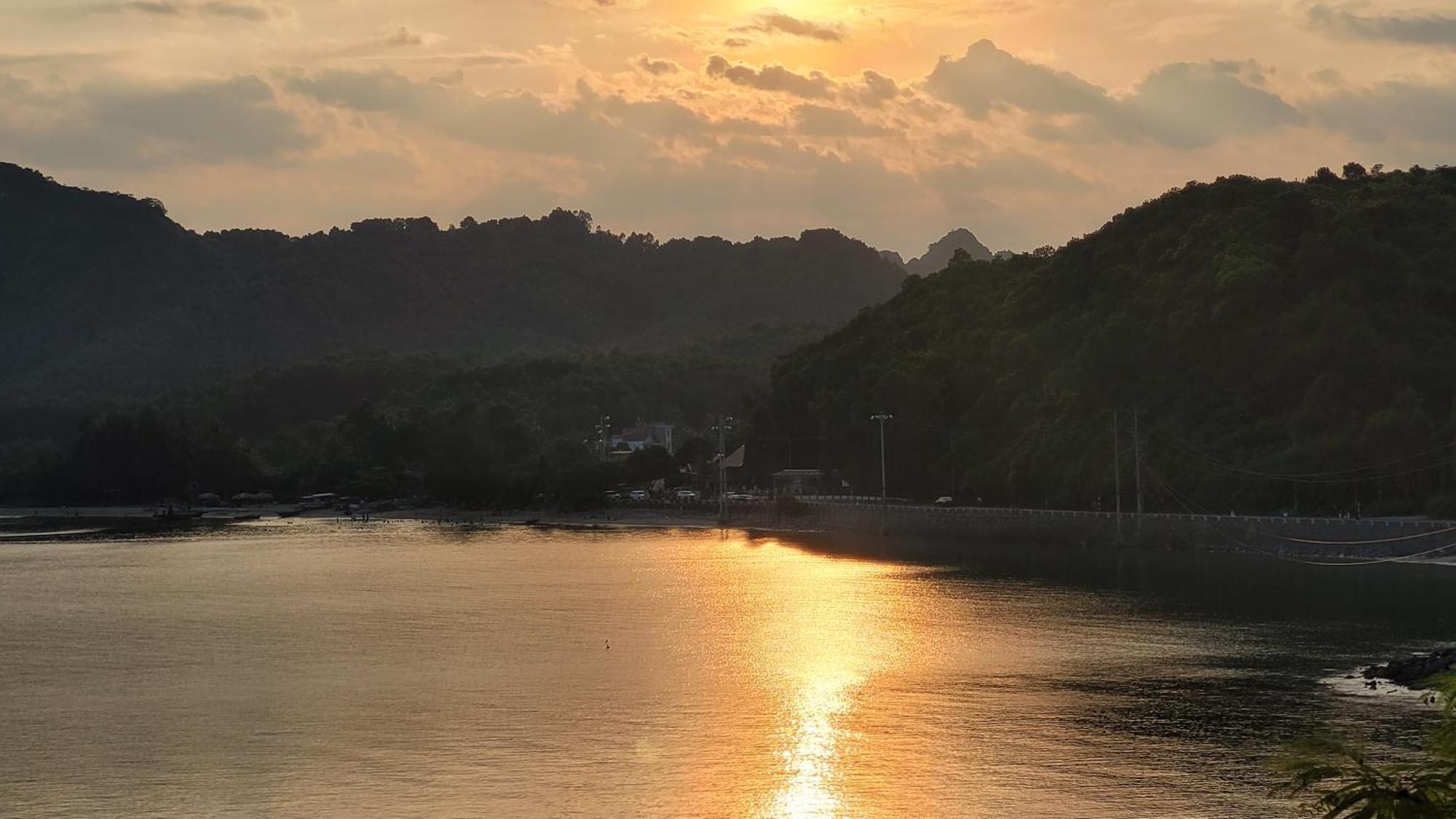 Woodstock Beach Camp Xuan Dam ภายนอก รูปภาพ